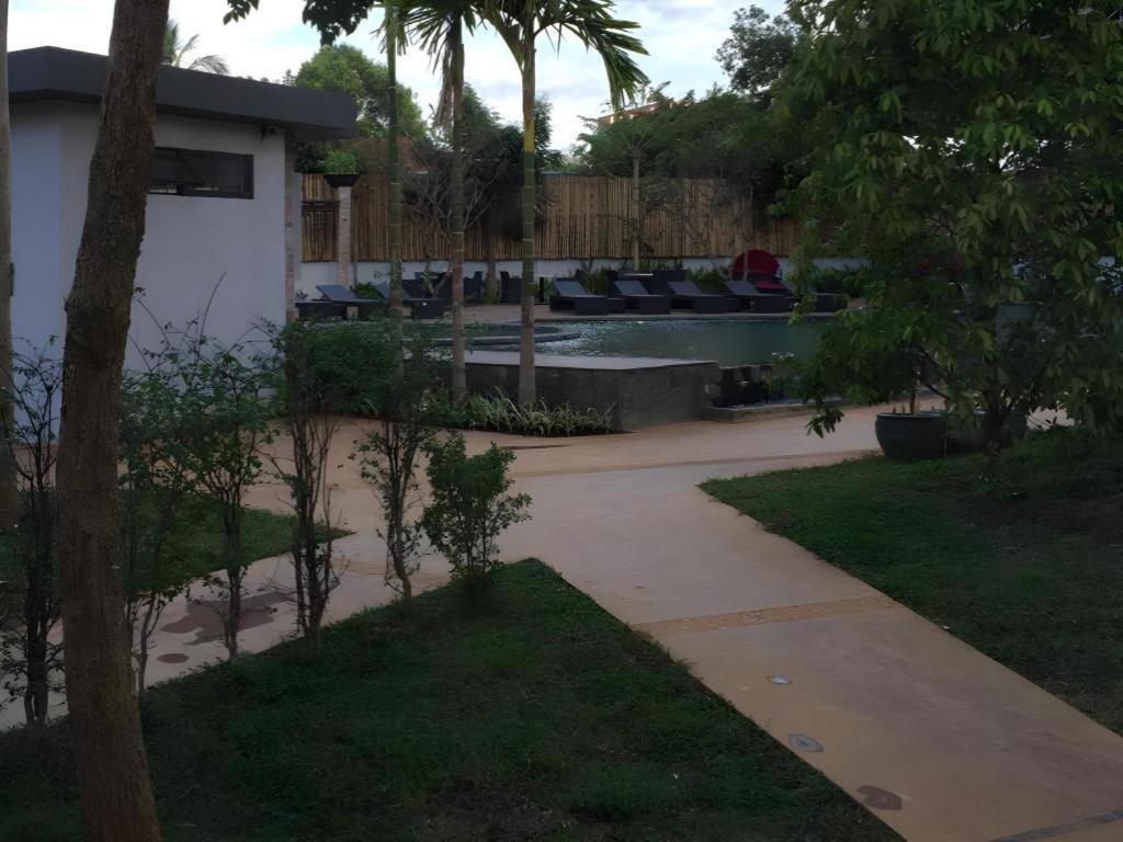 Yeak Loam Hotel Banlung Екстериор снимка
