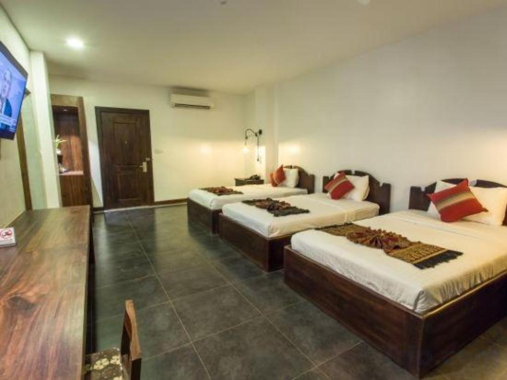 Yeak Loam Hotel Banlung Екстериор снимка