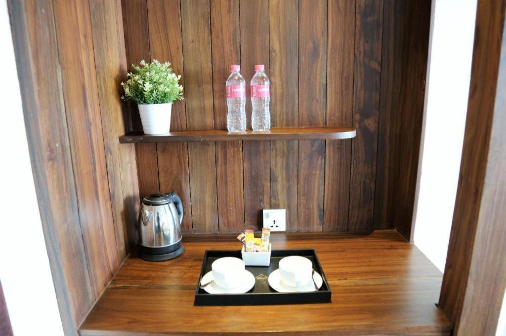 Yeak Loam Hotel Banlung Екстериор снимка